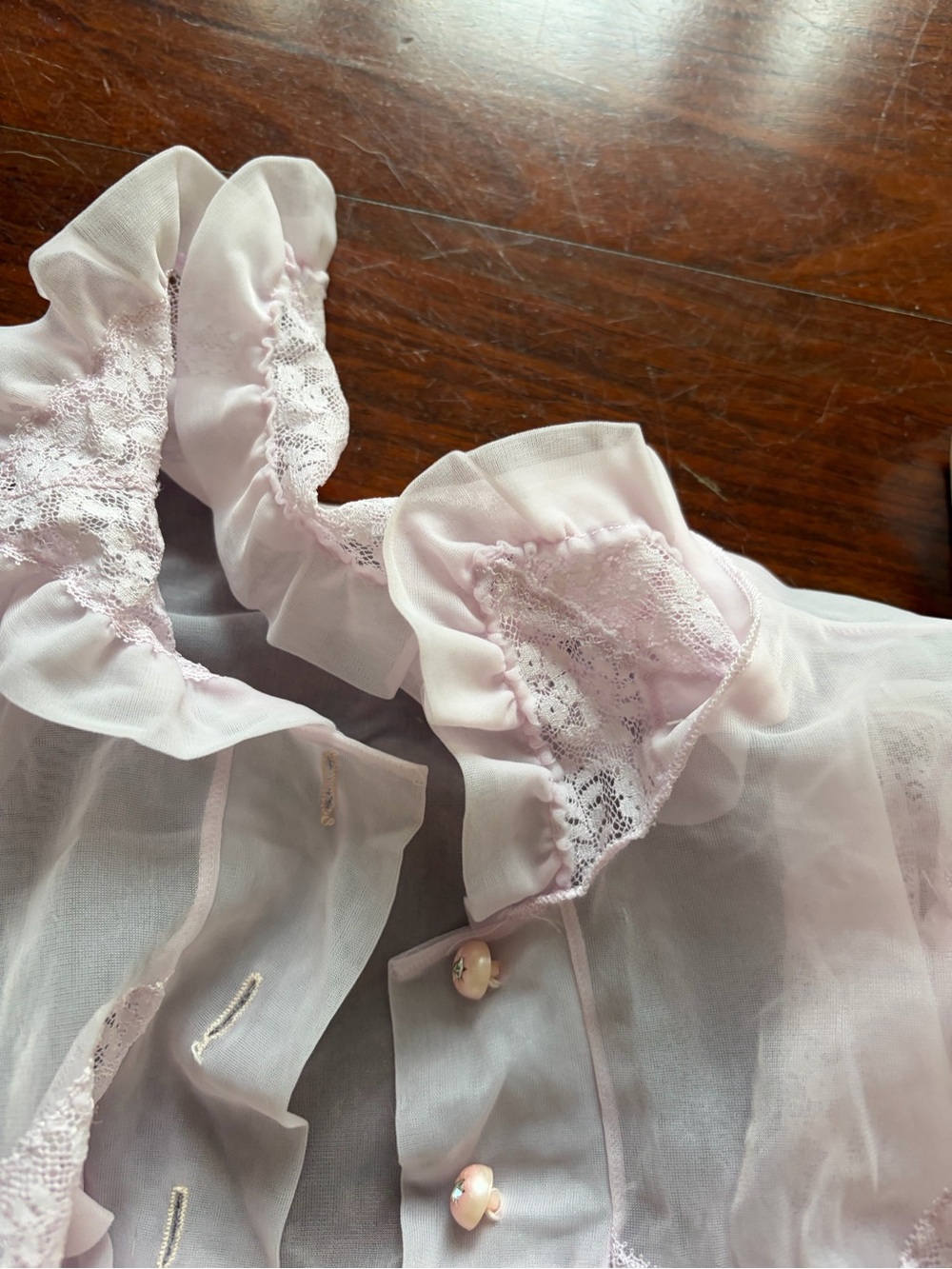 Sheer Vintage Lavender and Ivory nightgown and robe - Picture 6 of 7